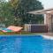 Foto: Modern Villa di Rovigno with Pool, Hot Tub and Sea View