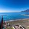 On the beach Sea-view&Kitchen In Room