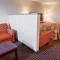 Bridgeway Inn & Suites
