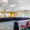 Wilkes-Barre Inn & Suites - 威克斯巴勒