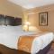 Quality Inn & Suites Pittsburgh Harmarville