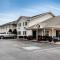 Econo Lodge Inn and Suites - Dickson