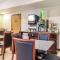 Quality Inn & Suites La Vergne