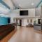 Clarion Inn & Suites DFW North - ايرفينغ