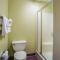 Econo Lodge Inn & Suites