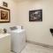 Quality Suites Burleson - Ft Worth