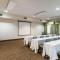 Quality Suites Burleson - Ft Worth