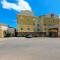 Comfort Suites University