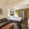 Quality Inn & Suites West Chase