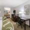 Quality Inn Clute Freeport