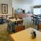 Quality Inn & Suites Glen Rose