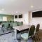 Rodeway Inn & Suites Williamsburg Central