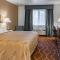 Quality Inn & Suites Vancouver North - Ванкувер