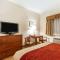 Quality Inn & Suites Eau Claire University Area