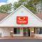 Econo Lodge Inn & Suites Eau Claire - Eau Claire