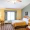 Econo Lodge Inn & Suites Eau Claire