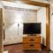 Rodeway Inn & Suites Madison East