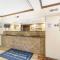 Rodeway Inn & Suites Madison East