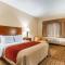 Quality Inn & Suites Eau Claire University Area