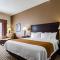 Comfort Inn & Suites Lawrence - University Area