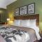 Sleep Inn & Suites Middlesboro - Middlesboro