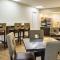 Quality Inn & Suites Clackamas - Portland