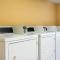 Quality Suites Atlanta Airport East