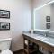 Comfort Suites Grove City - Columbus South