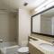 Quality Inn & Suites Yellowknife