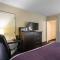 Quality Inn & Suites Yellowknife - Єллоунайф