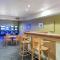Quality Hotel & Suites