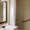 Quality Hotel & Suites