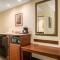 Quality Inn & Suites Tarpon Springs South