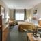 Quality Inn at Collins Road - Cedar Rapids