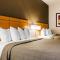 Quality Inn & Suites Des Moines Airport