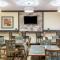Quality Inn at Collins Road - Cedar Rapids