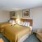 Quality Inn at Collins Road - Cedar Rapids - 锡达拉皮兹