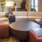 Rodeway Inn & Suites - Okoboji