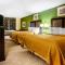 Quality Inn & Suites Champaign North - Urbana