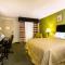 Quality Inn & Suites Moline - Quad Cities