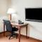Comfort Suites near Indianapolis Airport