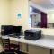 Holiday Inn Express - Fall River North