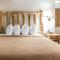 Quality Inn & Suites Beachfront - Mackinaw City