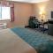 Econo Lodge Menomonie On The Bay