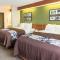 Sleep Inn & Suites Bay View Acme - Traverse City