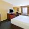 Quality Inn Marshall near I-69 - 马歇尔