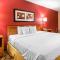 Quality Inn & Suites Chesterfield Village - Springfield