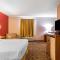 Quality Inn & Suites Chesterfield Village - Springfield