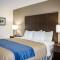 Comfort Inn & Suites Fuquay Varina - Fuquay-Varina