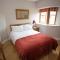 Decoy Country Cottages - Navan